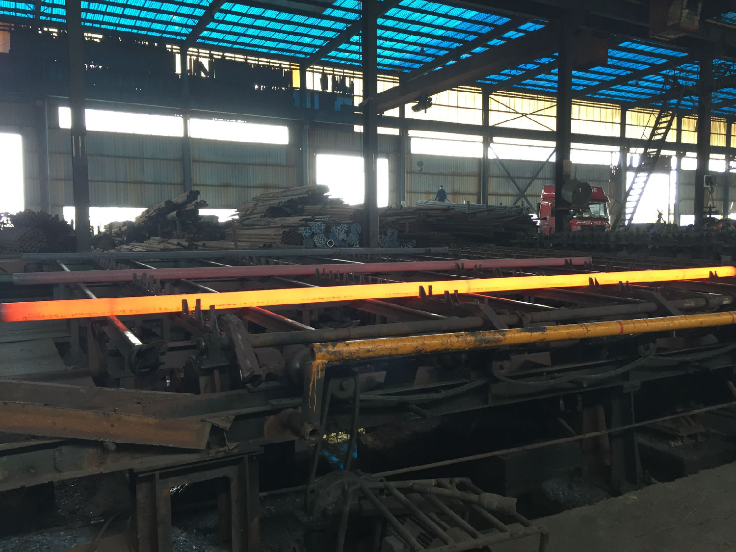 汉中无缝钢管厂家生产线
